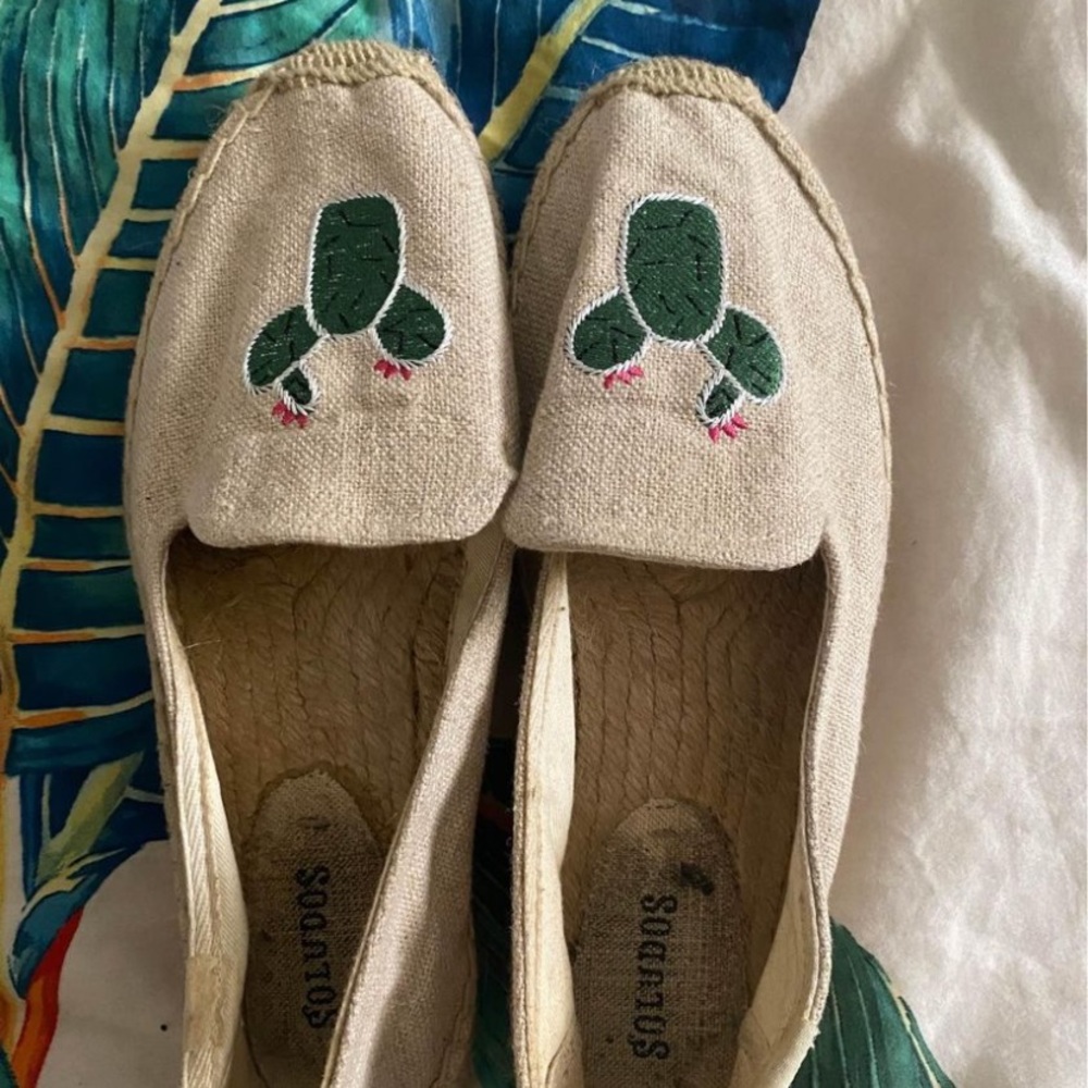 SOLUDOS Embroidered Cactus Espadrilles Slip On Women’s Shoes Size 9.5